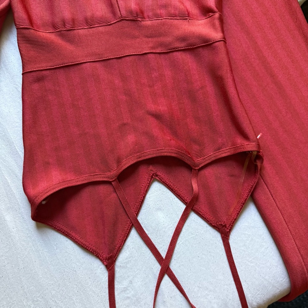 HOUSE OF CB coral striped chunky knit‎ sleeveless jumpsuit - Picture 4 of 6